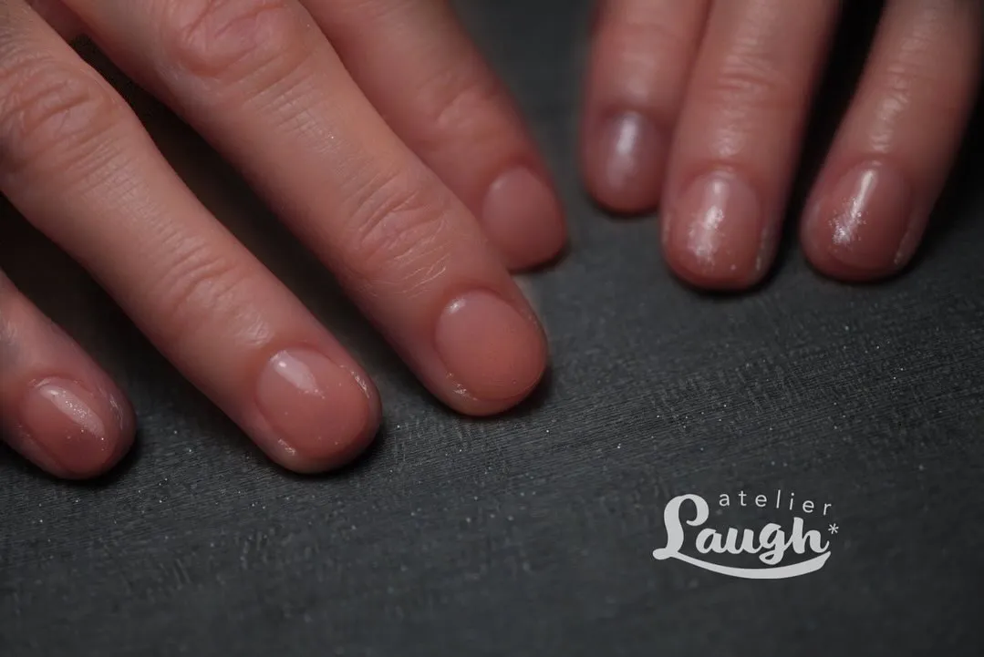 ショートネイルも可愛く💅